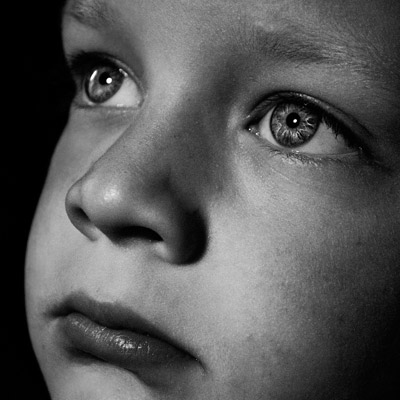 أجمل صور أطفال حزينة بدون عبارات